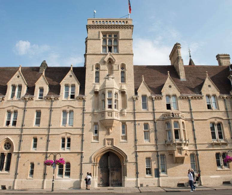 Stone cleaning Balliol College