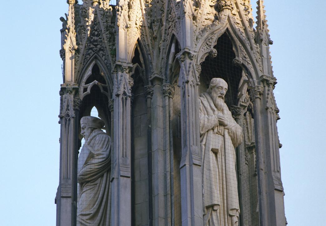 An image of the Martyr's Memorial, Oxford