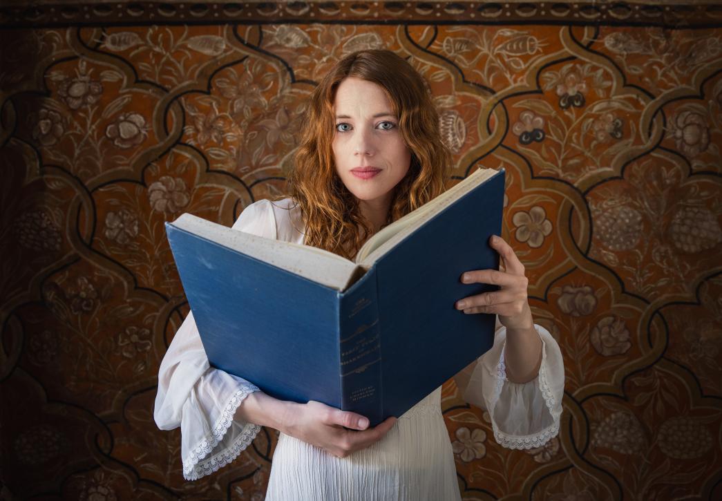 Unversed in the Painted Room